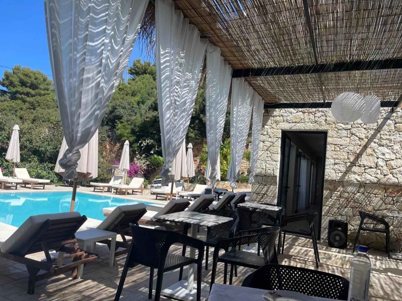 סרנדה Hotel Platon מראה חיצוני תמונה
